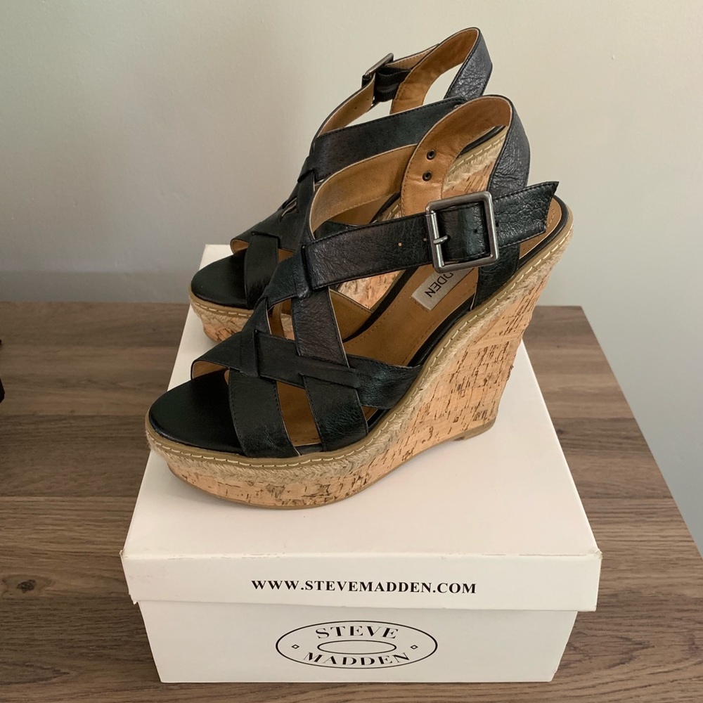 Steve Madden Black Wedges